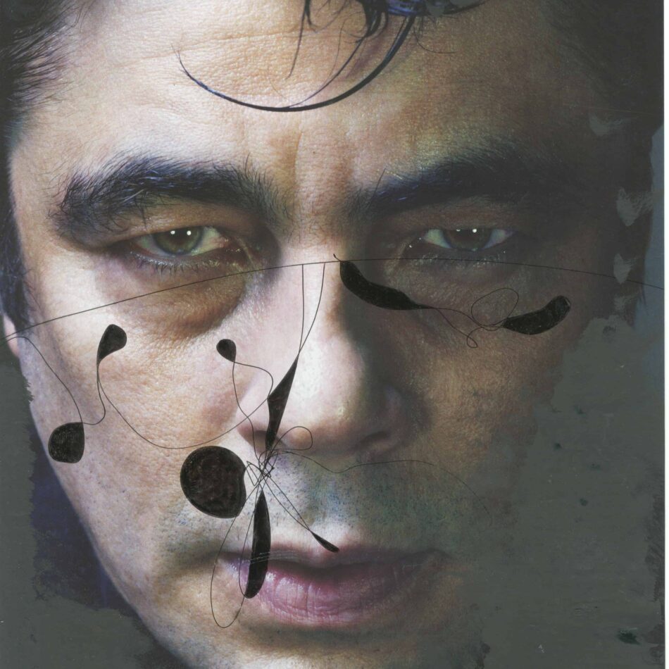 BENICIO DEL TORO - MARK STRONG (reverso)